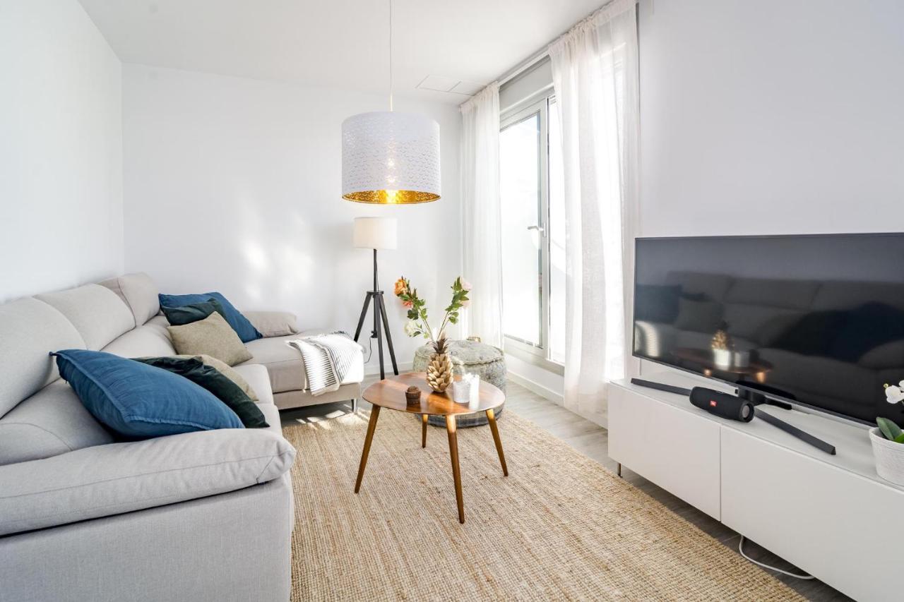 Lm12b- Exclusive 2 Bedroom In Le Mirage Apartment