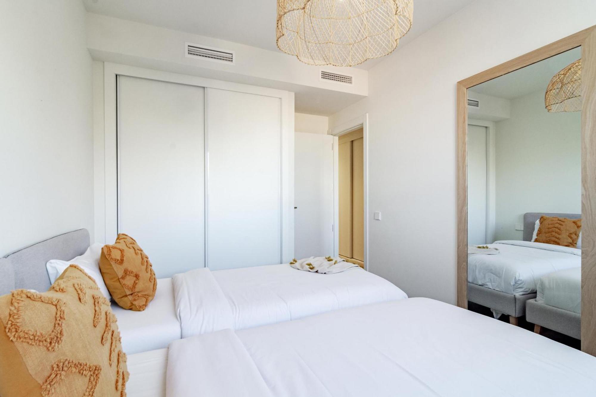 Inf12a- Close To And Old Town * Estepona