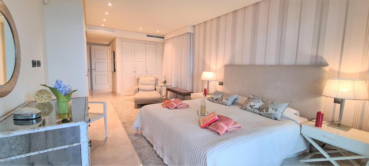 Luxury Frontal In Doncella Estepona