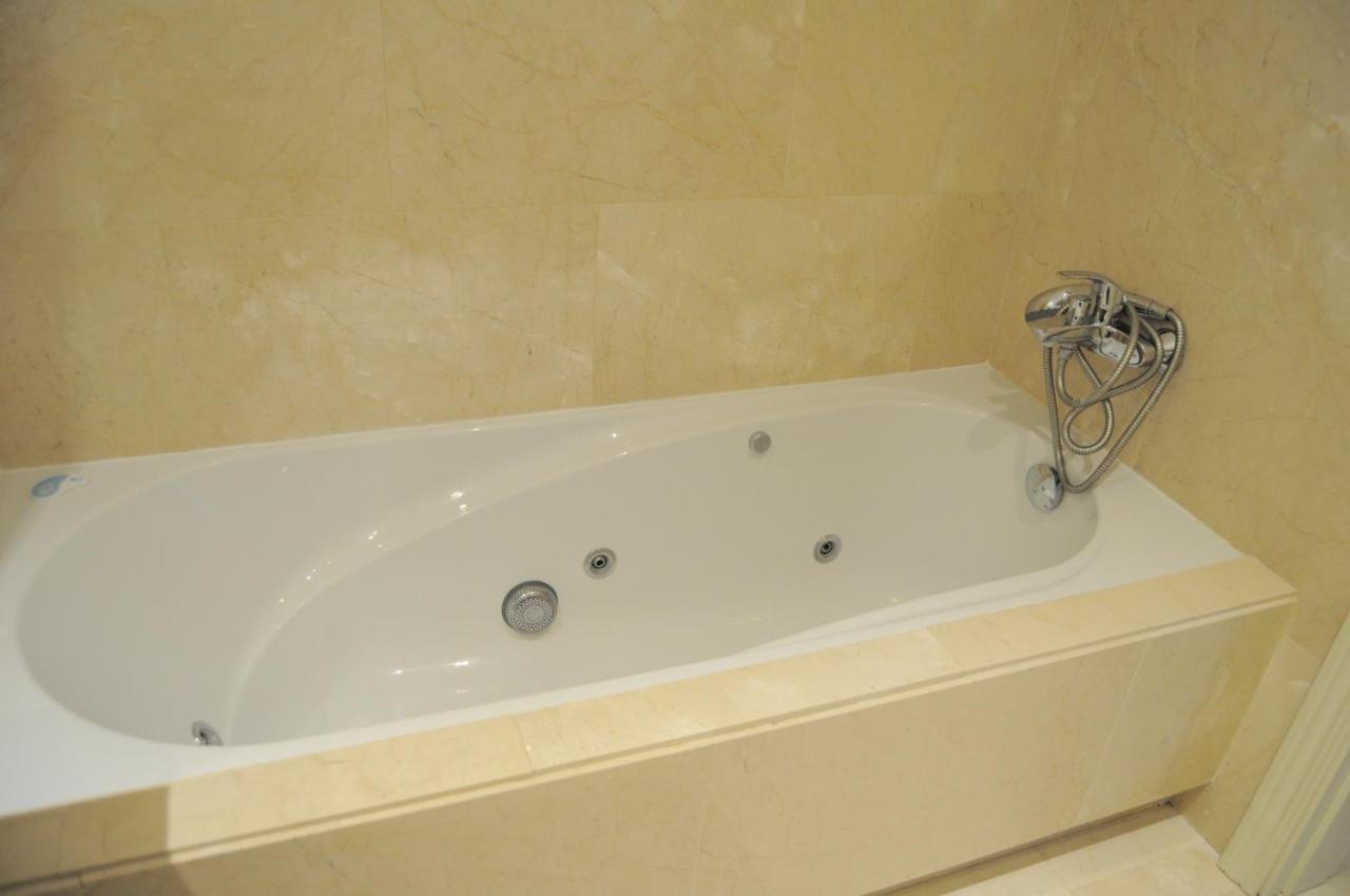 Precioso Con Jardin Y Piscina Comunitaria Apartment *
