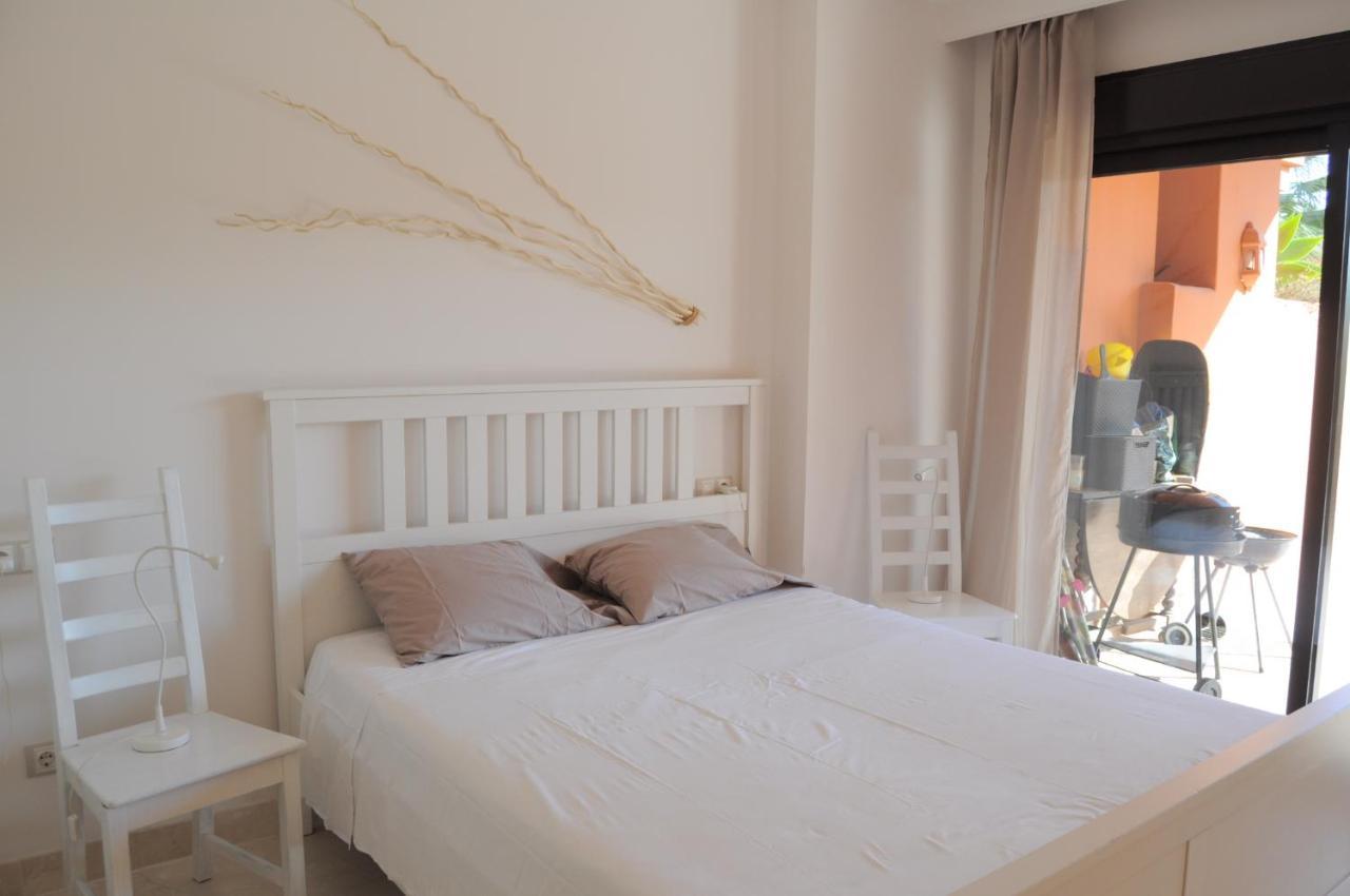 Apartment Precioso Con Jardin Y Piscina Comunitaria Estepona