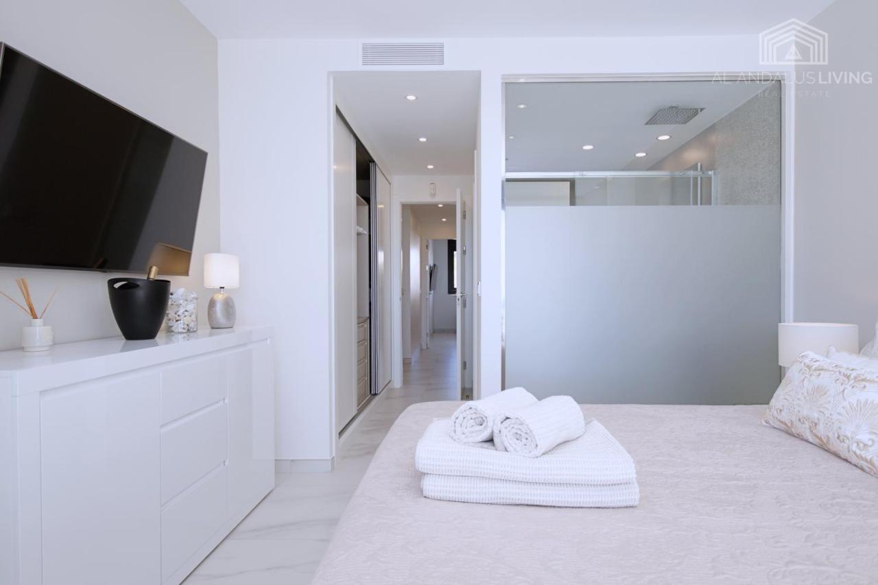 Contemporary 8 Min To Puerto Banus