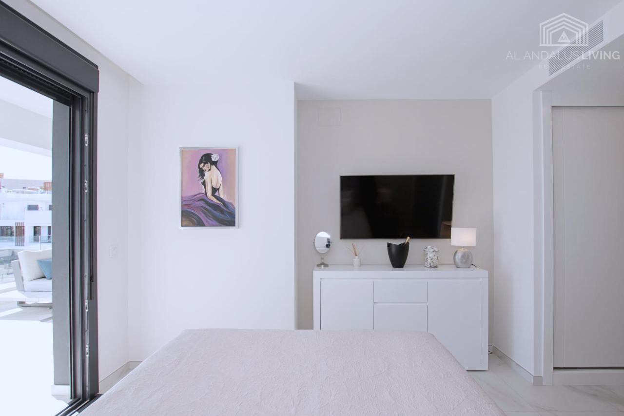 Contemporary 8 Min To Puerto Banus * Estepona