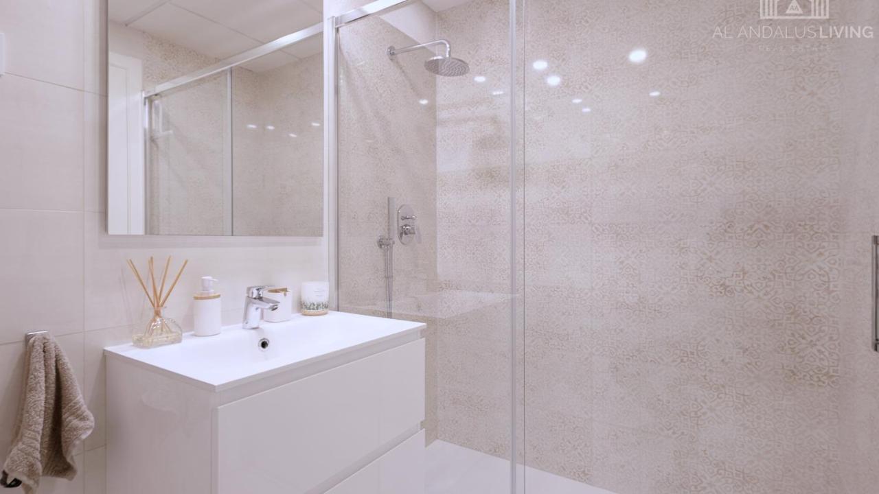 Contemporary 8 Min To Puerto Banus Apartment *
