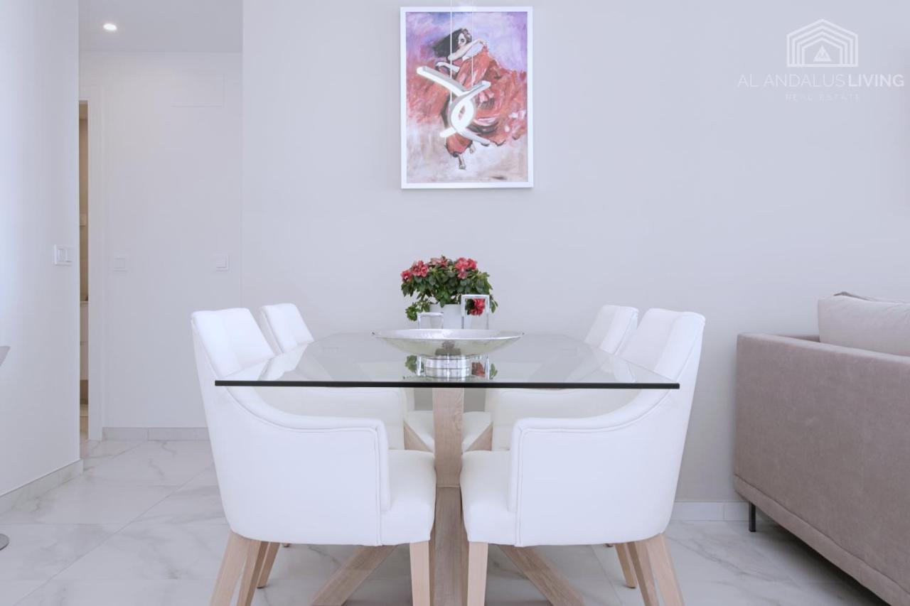 Contemporary 8 Min To Puerto Banus Estepona