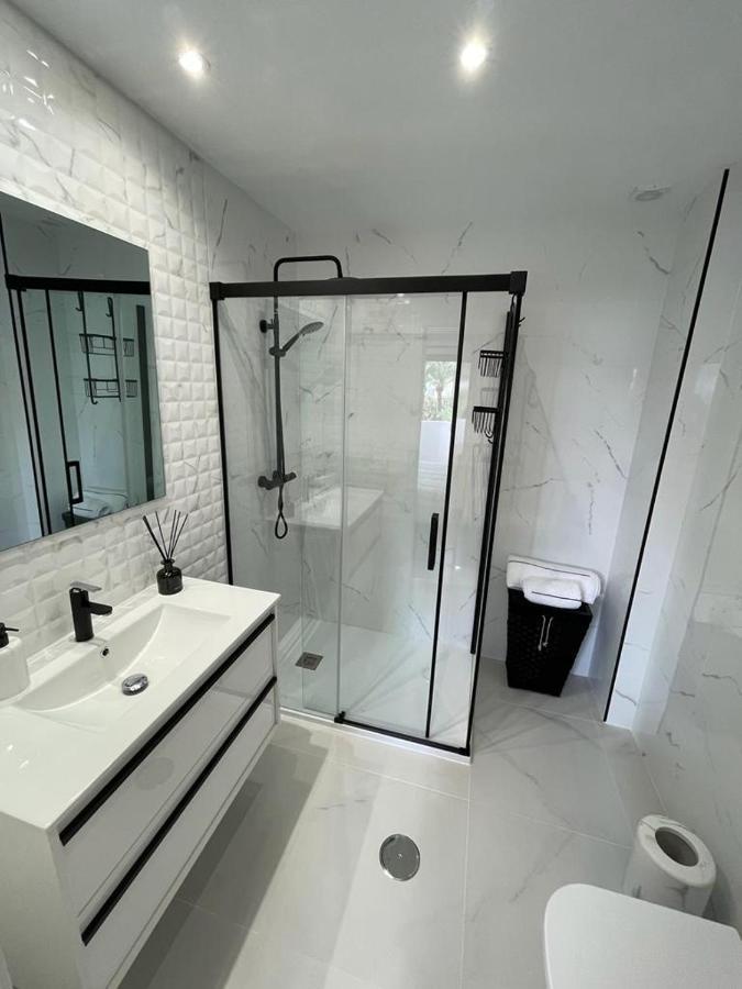 Exquisite New Townhouse/front Beach/2bedr/2,5bath Apartment *
