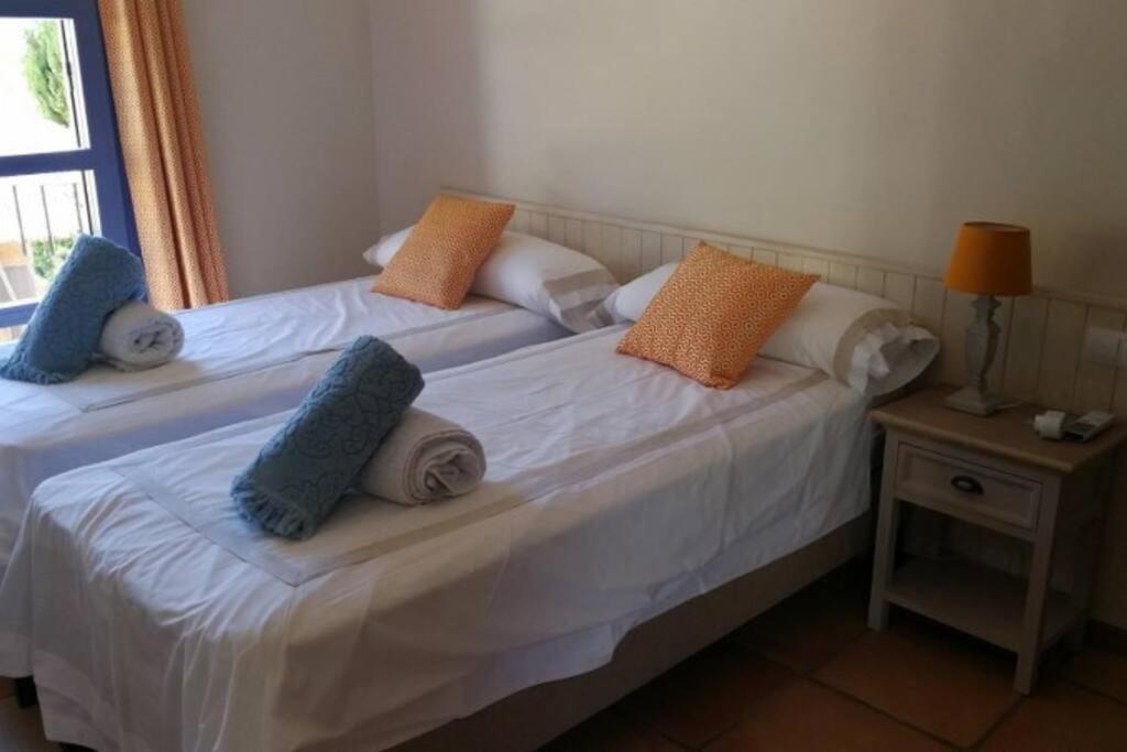 Amazing To Rent At - Near Beaches *