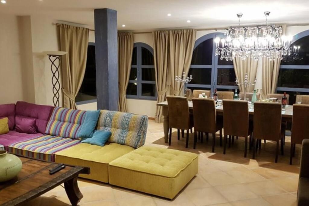 Amazing To Rent At - Near Beaches Villa Estepona