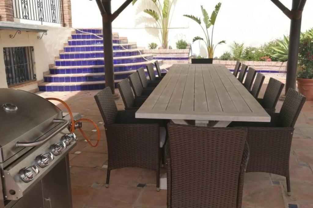 Amazing To Rent At - Near Beaches