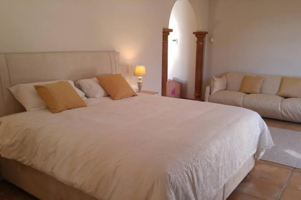 Amazing To Rent At - Near Beaches Villa Estepona