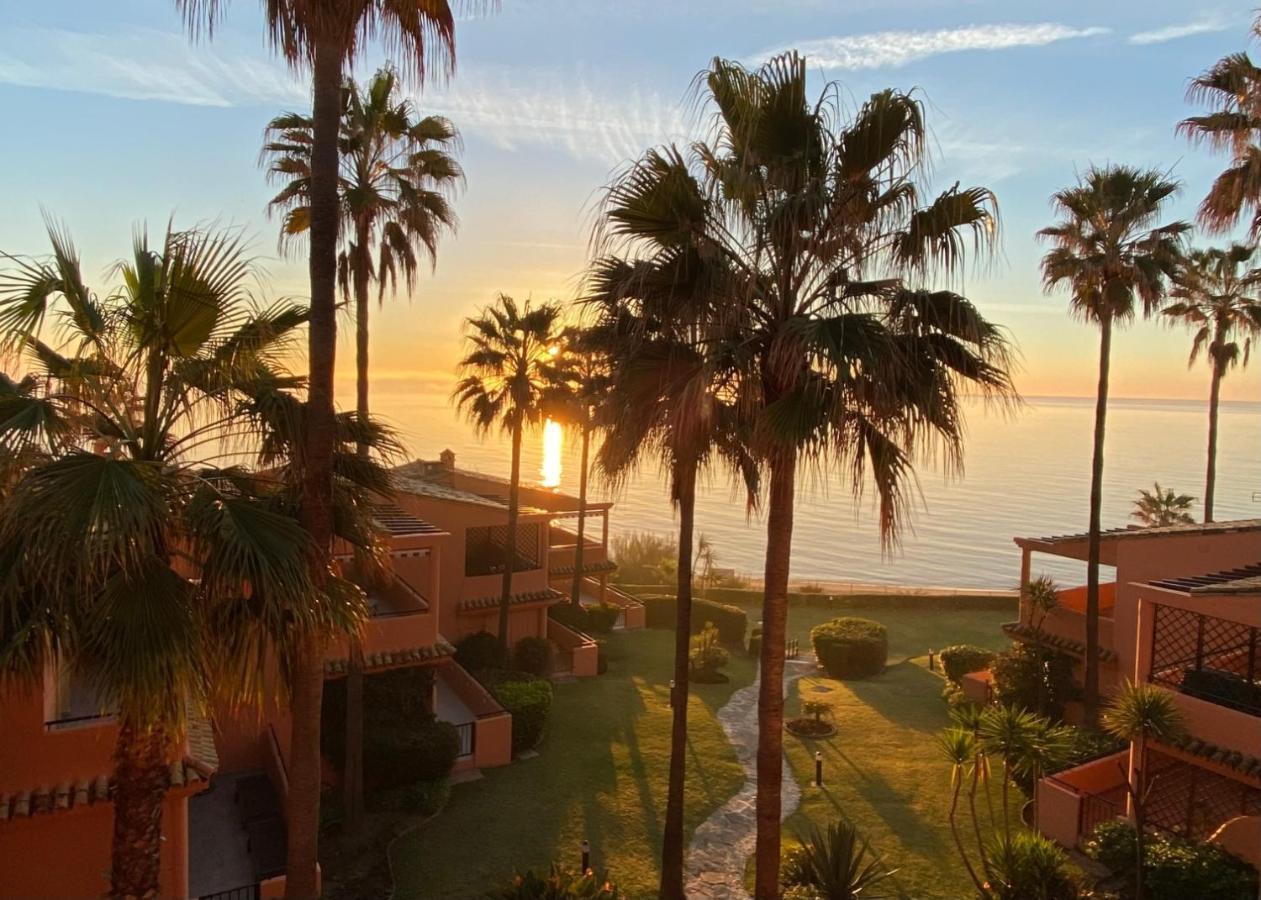 Luxury Three Bedroom At * Estepona
