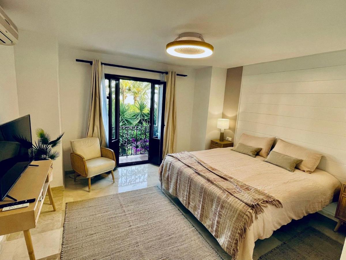 Fantastic New Townhouse /front Beach/2bedr/2,5bath Apartment