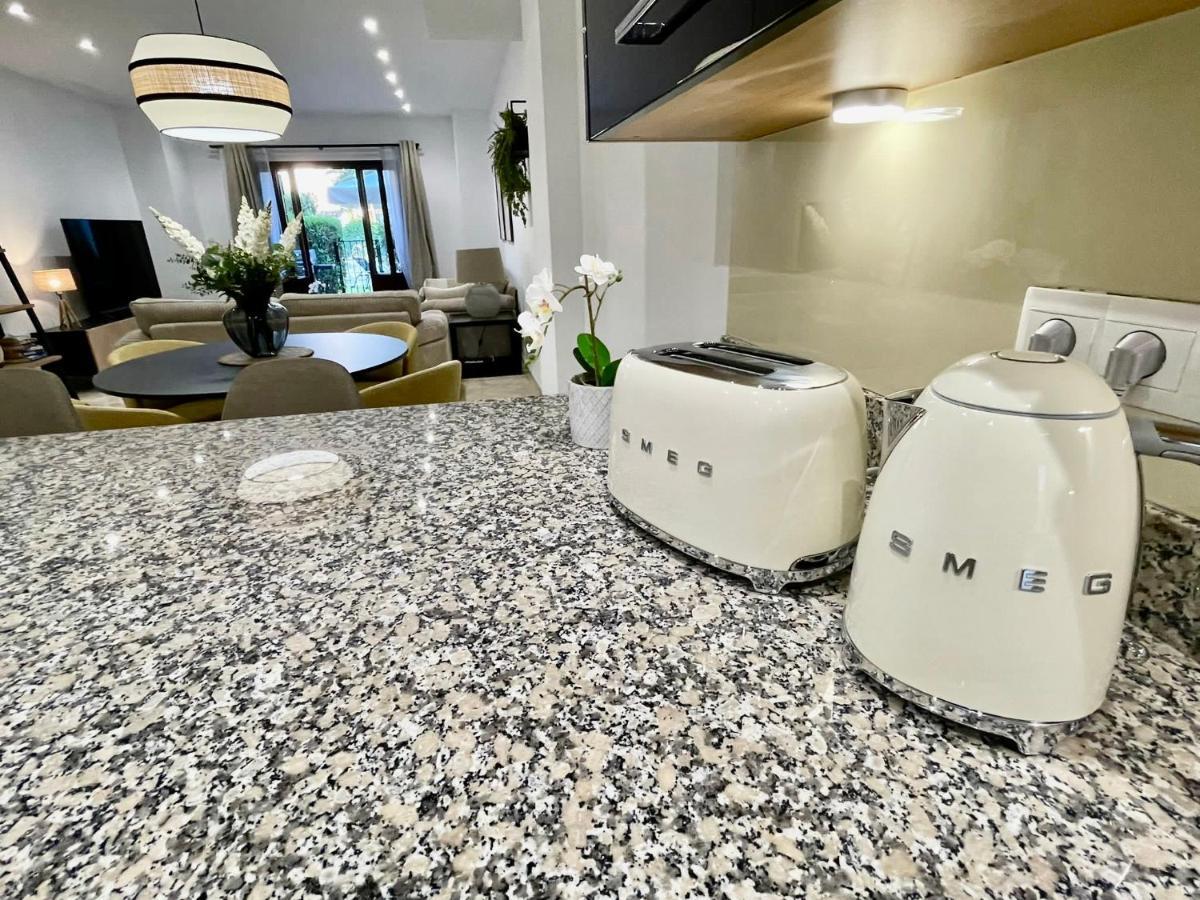 Fantastic New Townhouse /front Beach/2bedr/2,5bath Apartment