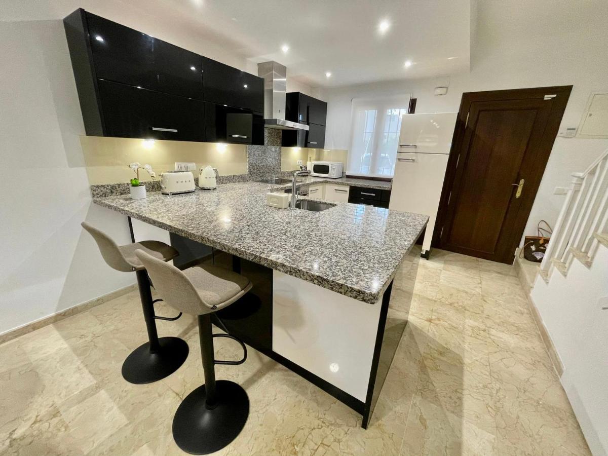 Fantastic New Townhouse /front Beach/2bedr/2,5bath Apartment