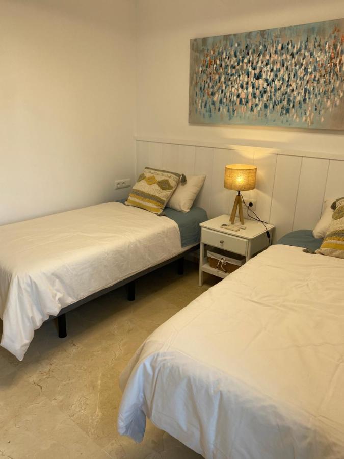 Apartment Fantastic New Townhouse /front Beach/2bedr/2,5bath Estepona