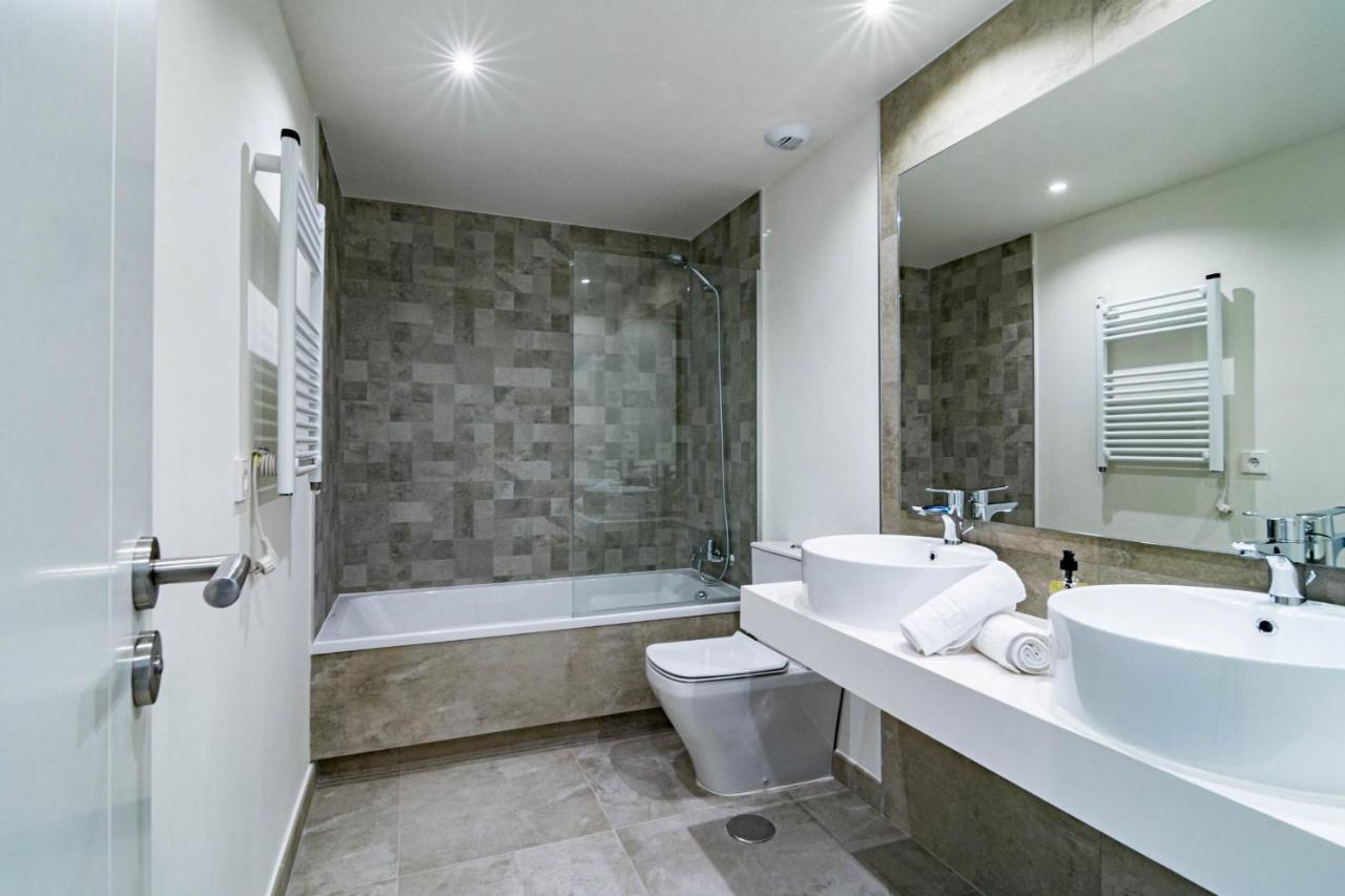 Inf32l- Modern Apartment, Families Only *