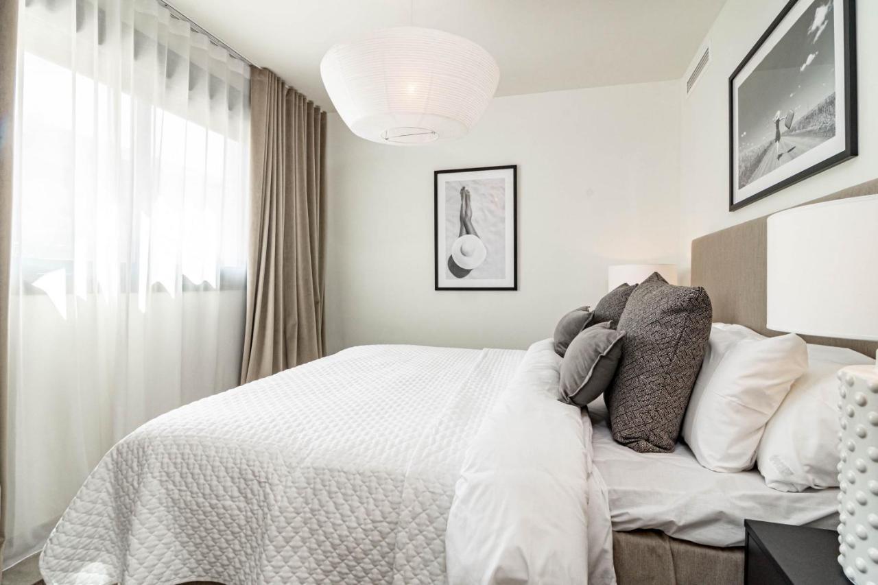 Inf32l- Modern Apartment, Families Only
