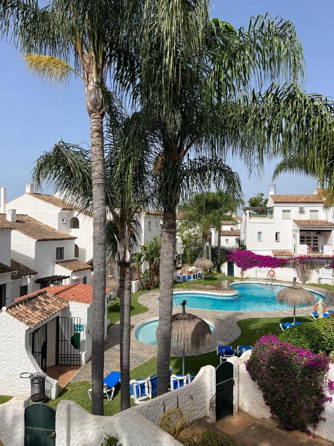 Vakantiehuis Benavista - 2 Bed Town House With Pool Estepona