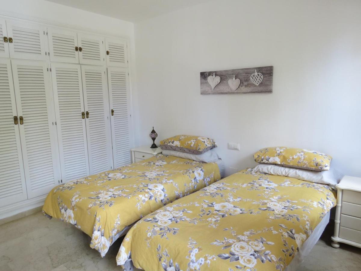 Vakantiehuis Benavista - 2 Bed Town House With Pool *