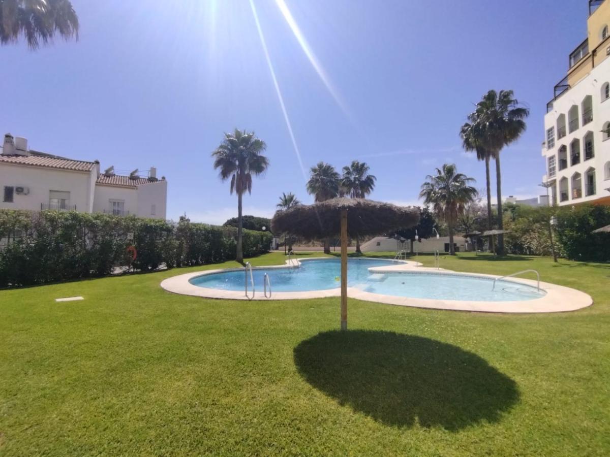 Casa Trebol Parquing Gratis Appartement Estepona