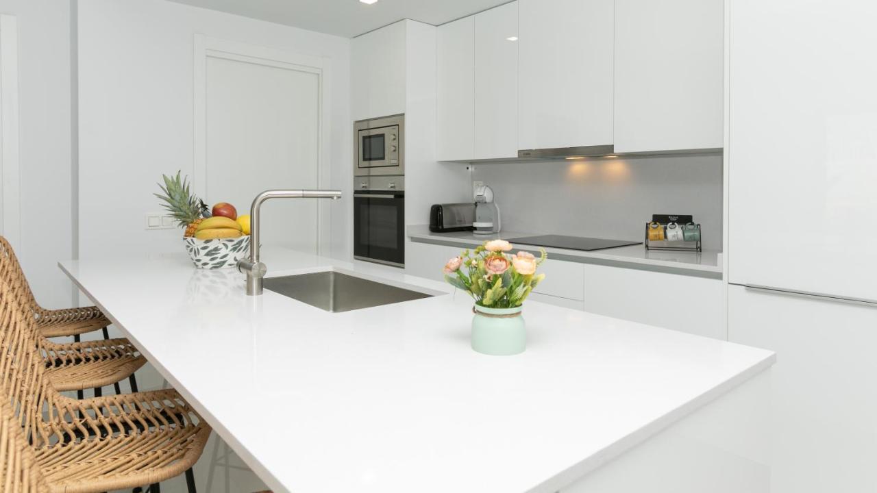 Apartamento De 1 Con Piscina Y Gimnasio Comunitarios Estepona