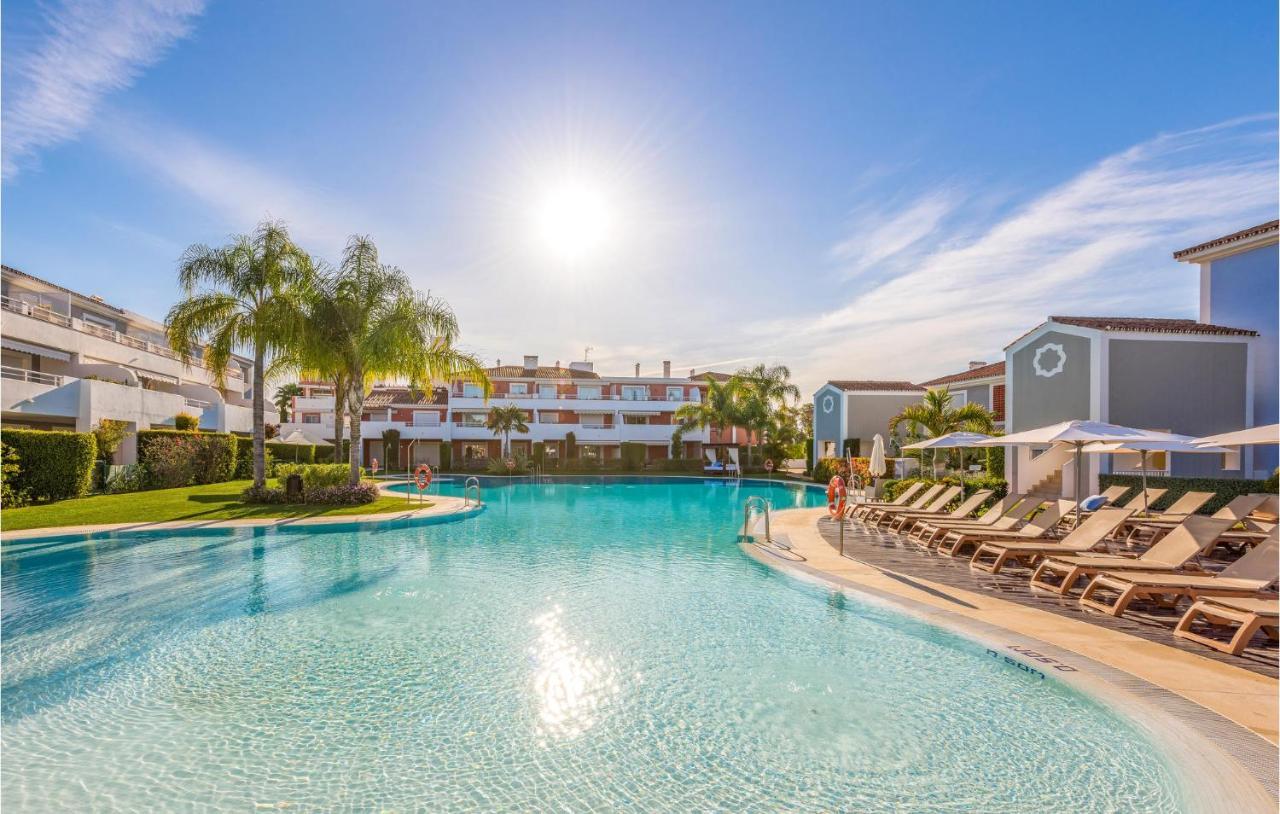 Apartment 2 Bedroom Beautiful In