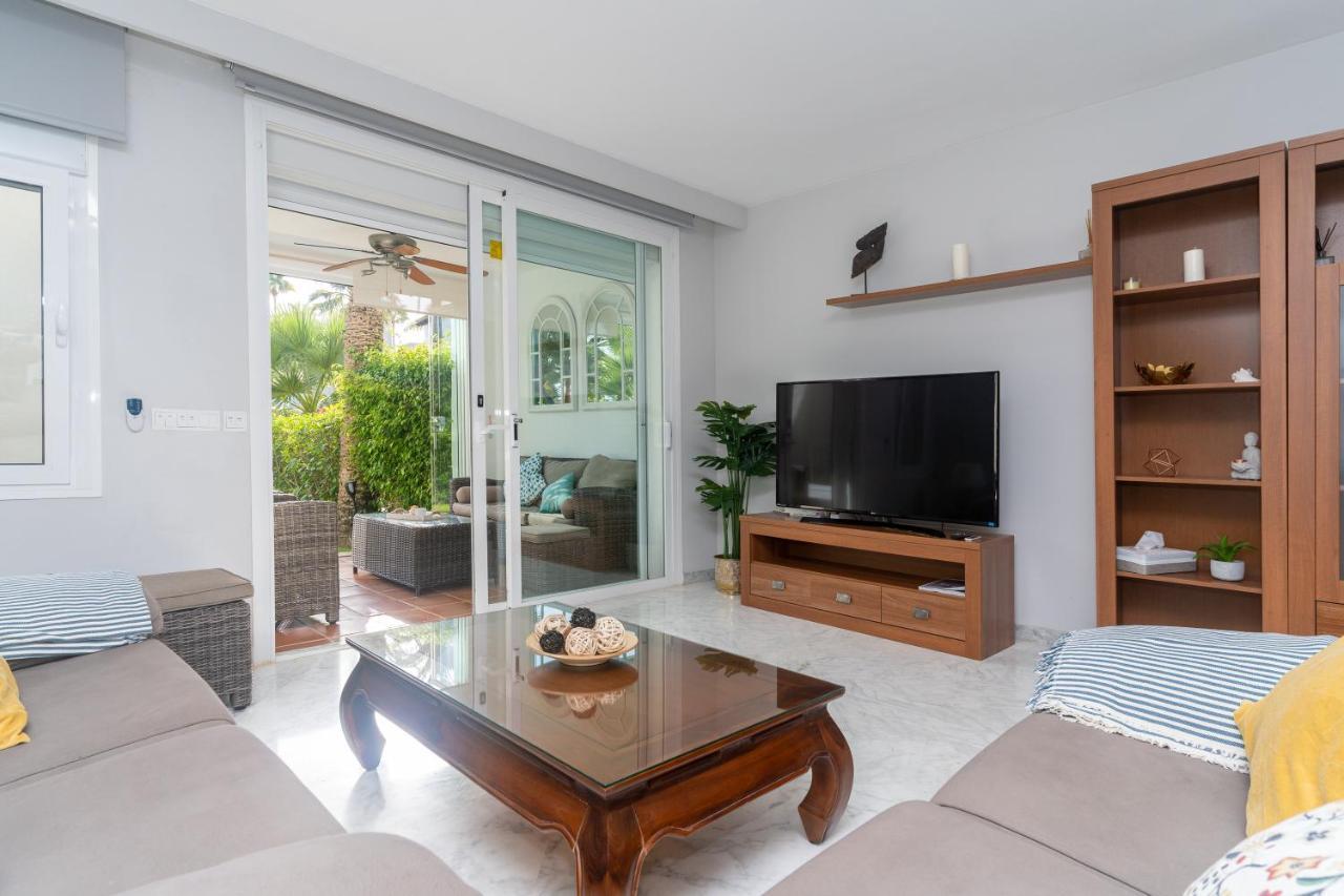 Townhouse Beachfront In Costalita * Estepona