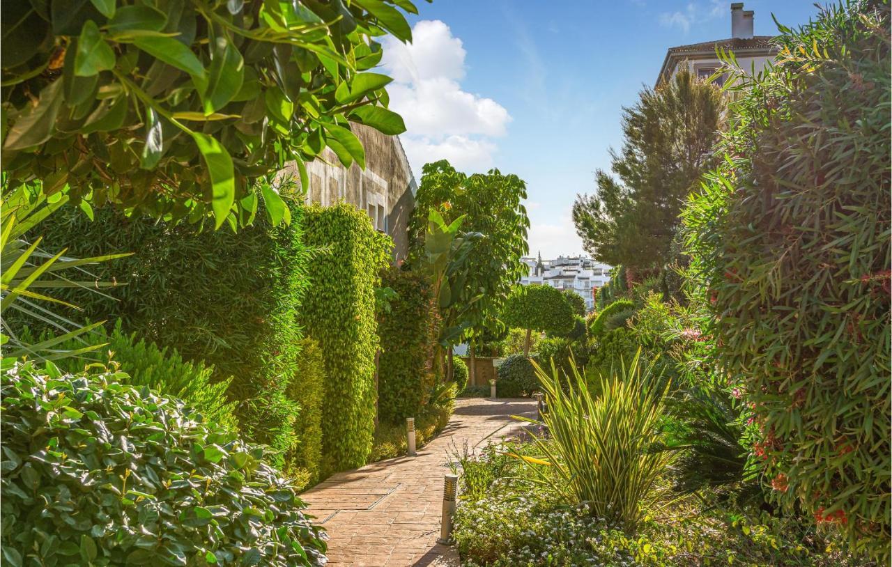 2 Bedroom Beautiful In Apartment