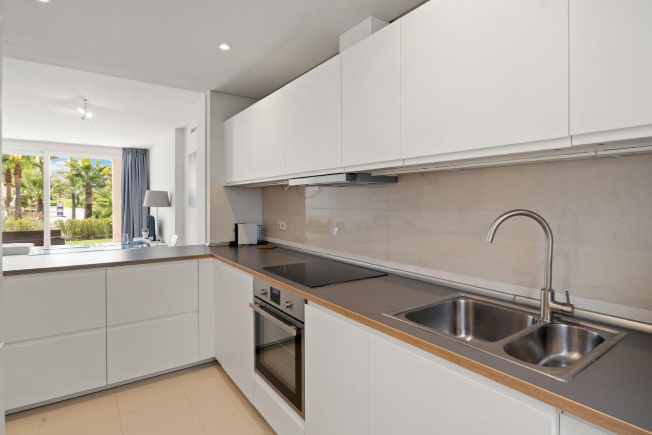 Stunning Blue Lagoon In By Costarentals - M12 Appartement Estepona