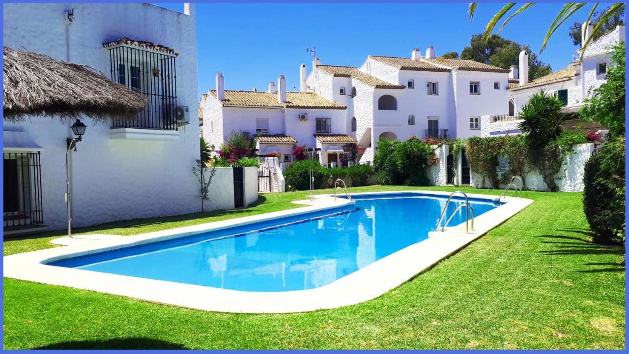El Paraiso Golf Y Playa Apartment *