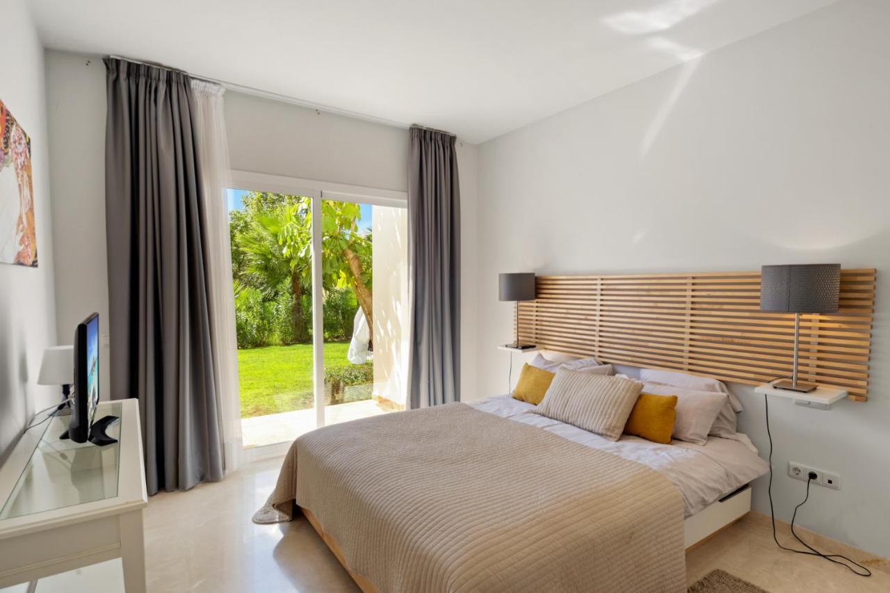 Stunning Blue Lagoon In By Costarentals - M12 * Estepona