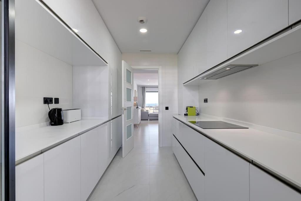 Apartment New 2 Bed Penthouse @ Hills With Sea View Estepona