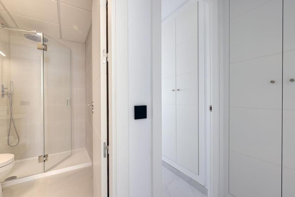 New 2 Bed Penthouse @ Hills With Sea View Apartment Estepona