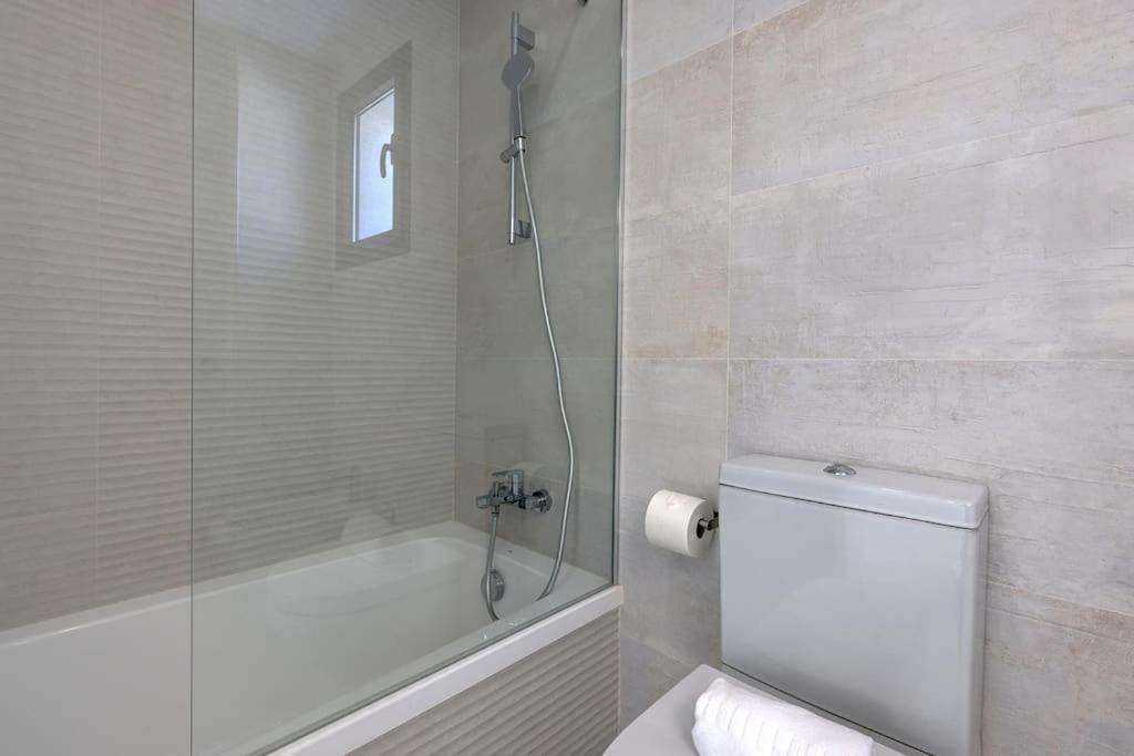 New 2 Bed Penthouse @ Hills With Sea View