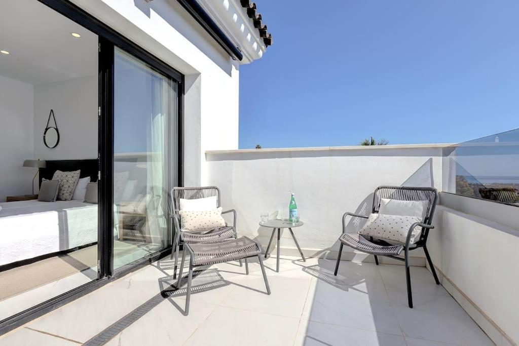 New 2 Bed Penthouse @ Hills With Sea View