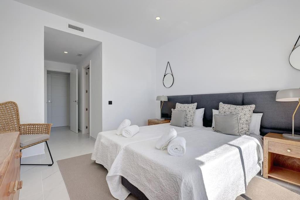 Apartment New 2 Bed Penthouse @ Hills With Sea View Estepona