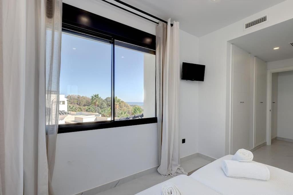 New 2 Bed Penthouse @ Hills With Sea View Estepona