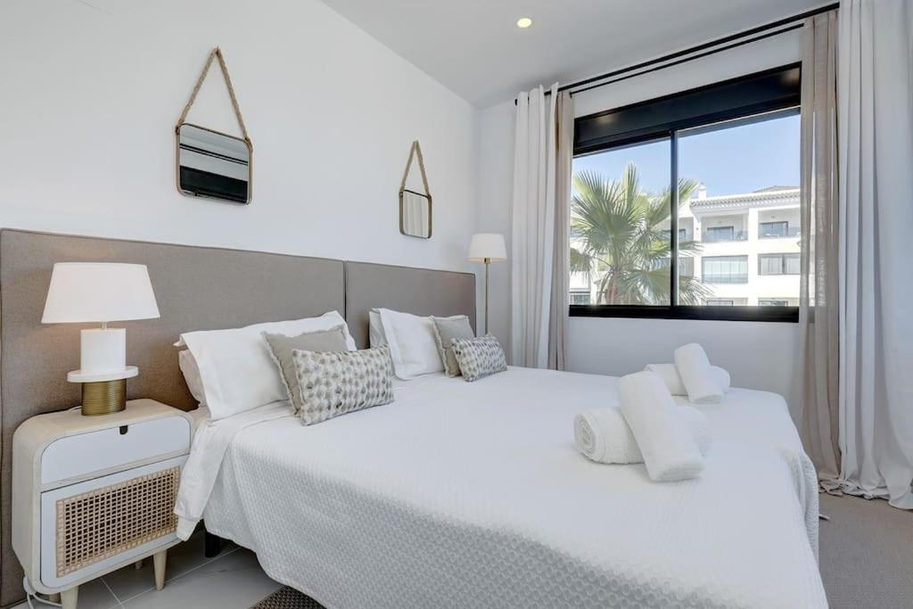 Apartment New 2 Bed Penthouse @ Hills With Sea View Estepona