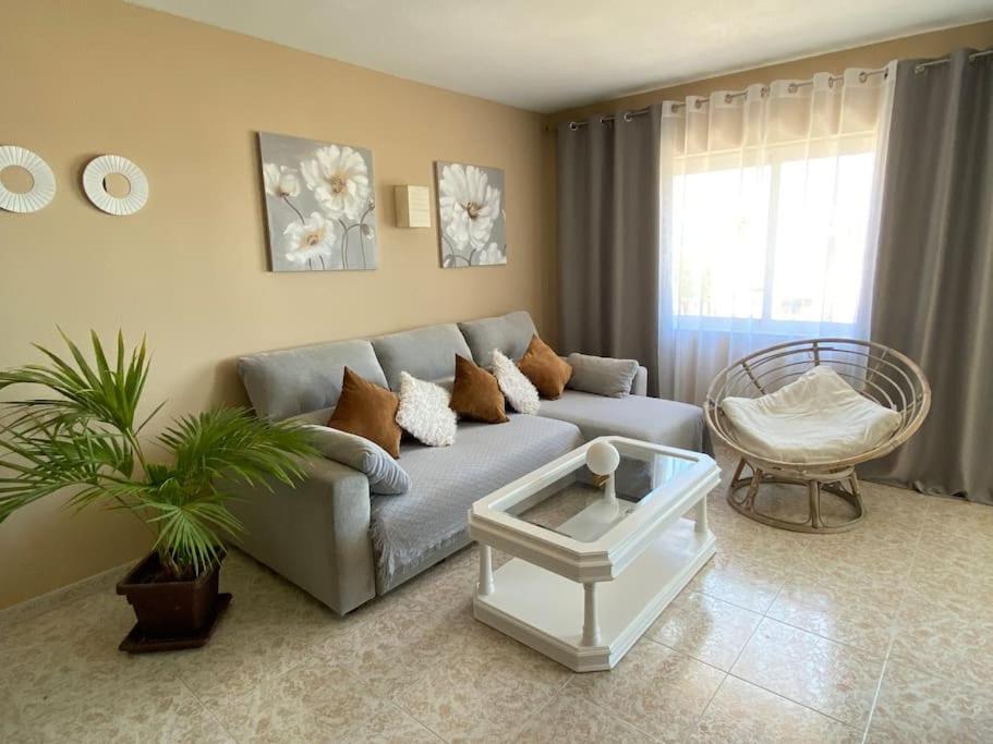 Apartamento Lovely 1 Bedroom With Sea Views And Pool *