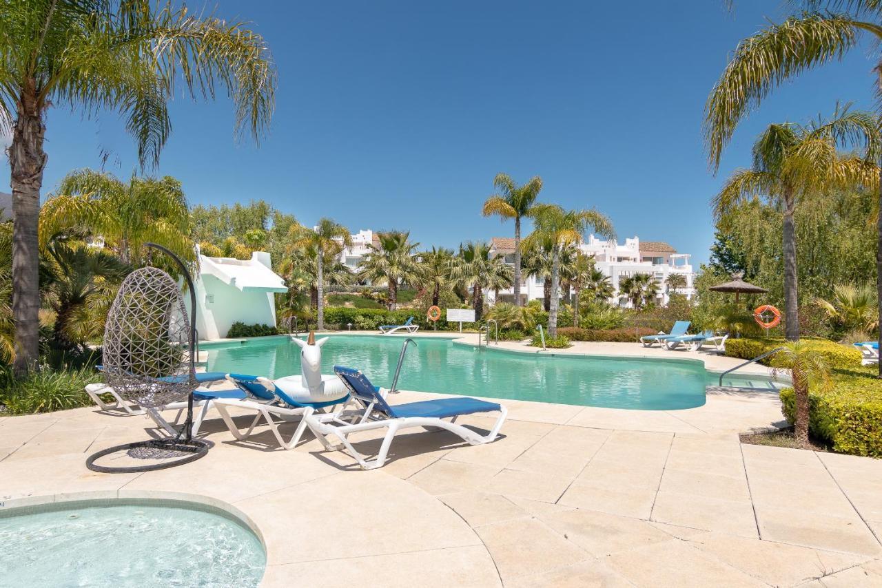 2237-modern With Private * Estepona