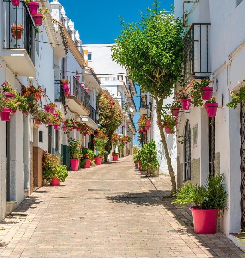 Sea Breeze Apartment *