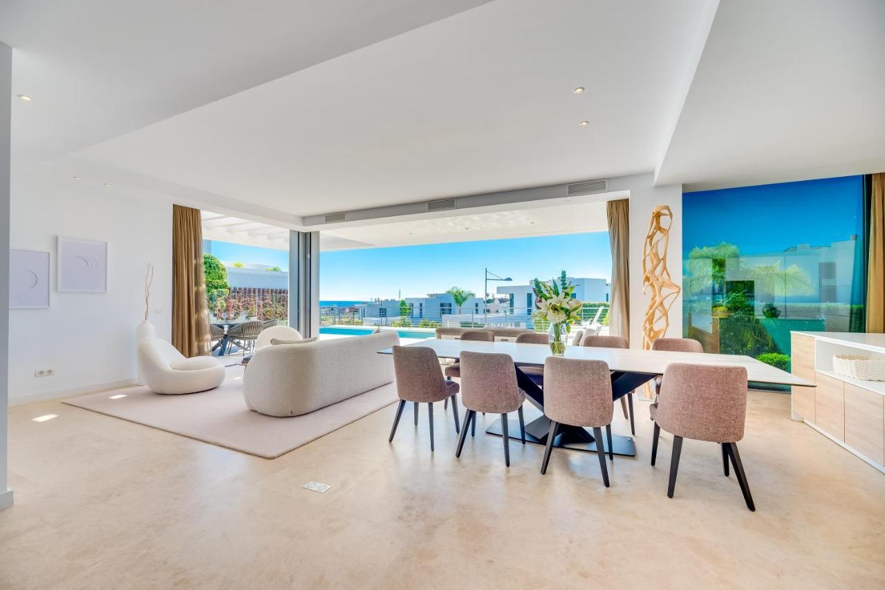 Villa Vacation Marbella I Schumacher, New Built, Sea View, Luxury, Private Pool Estepona