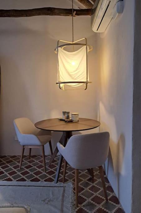 Love Nest - Heart Of Old Town *
