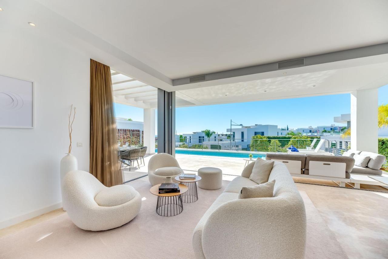 Vacation Marbella I Schumacher, New Built, Sea View, Luxury, Private Pool Villa Estepona