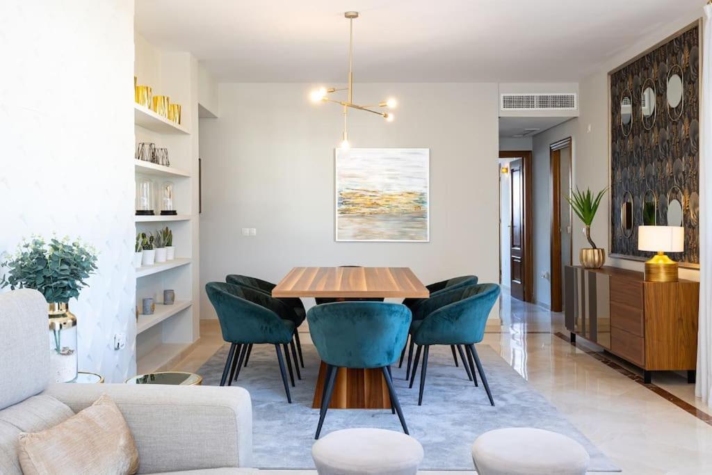 Luxuary Beachside 3br ! Estepona