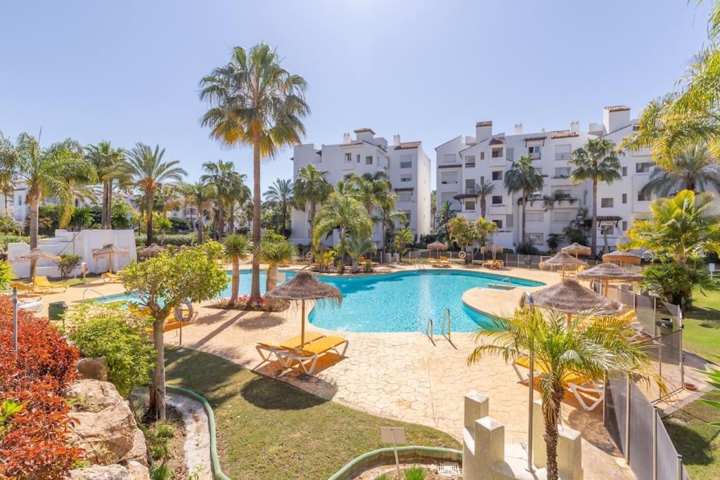 Luxuary Beachside 3br ! Estepona