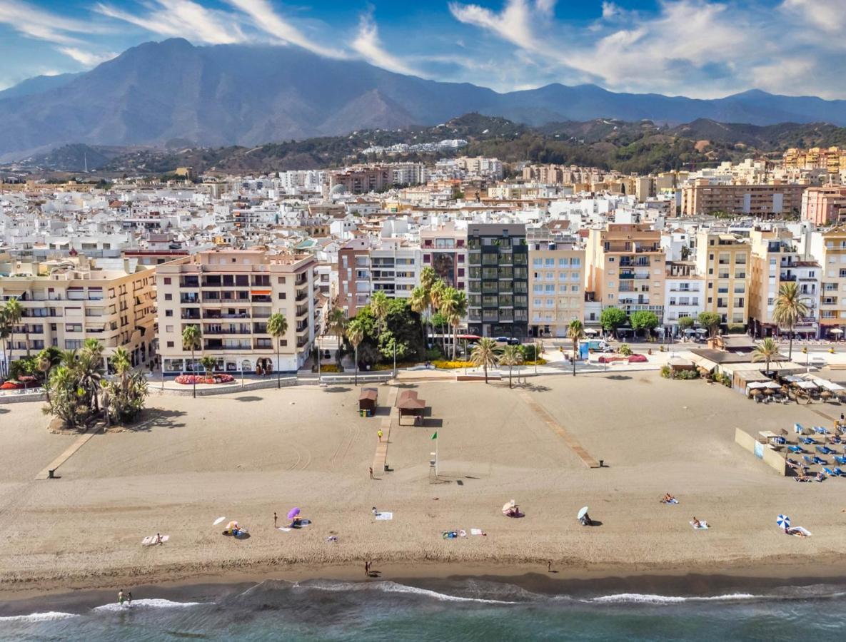 Aparment Neptuno- Located On The Promenade A Few Metres From The Beach.