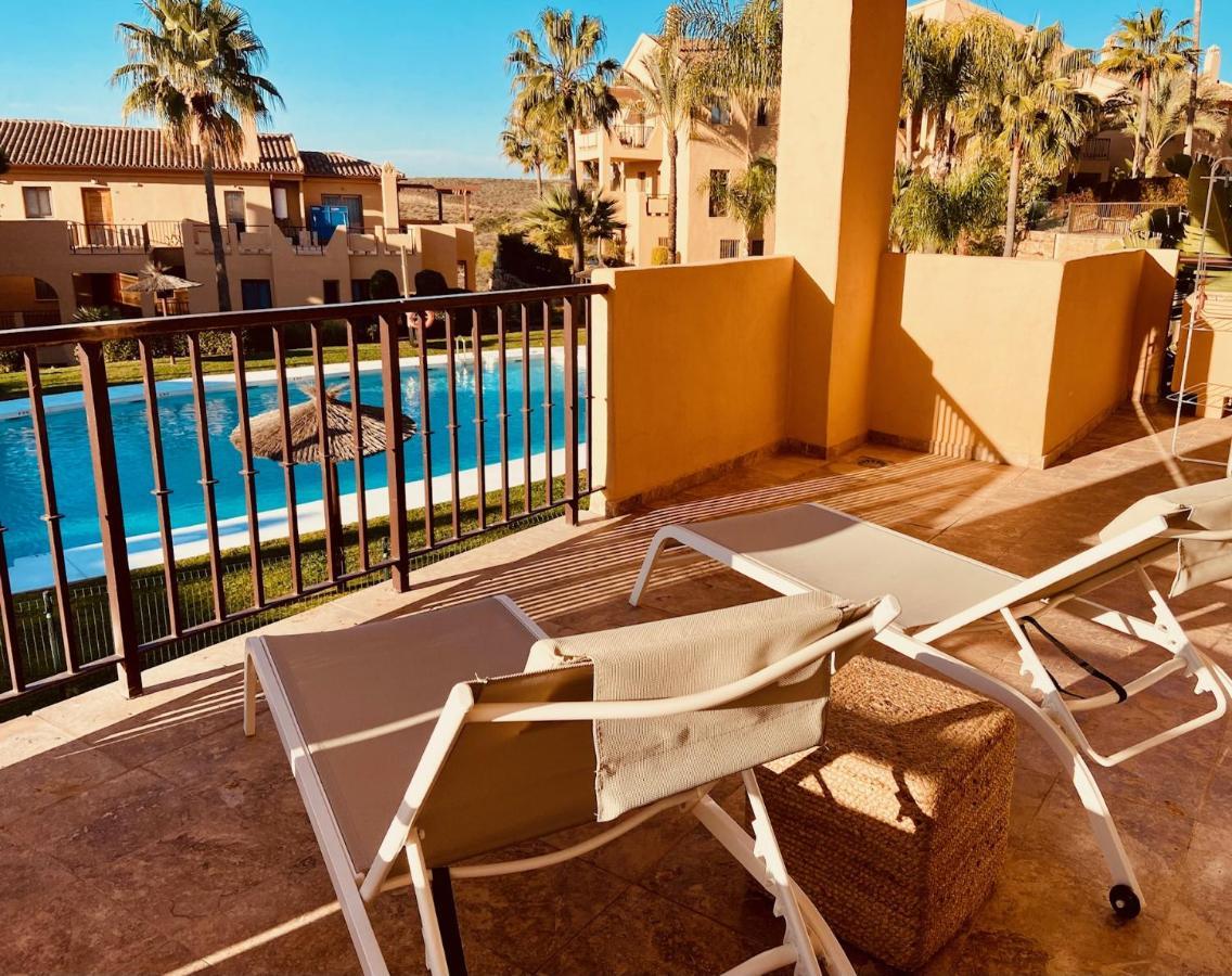 Elegant Apartment, Stunning Views, Fully Renovated In La Hacienda Del Senorio De Cifuentes Appartement