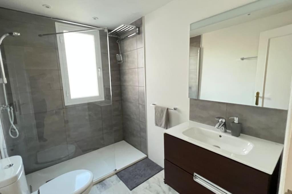 Costalita - 2 Bedroom 350m From The Apartment Estepona