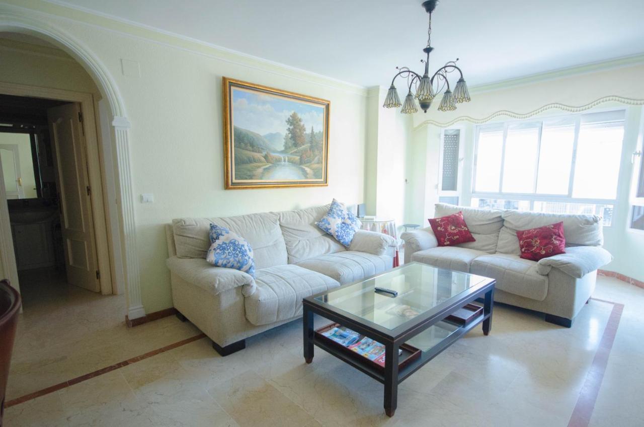 Aparment Neptuno- Located On The Promenade A Few Metres From The Beach. Apartamento *